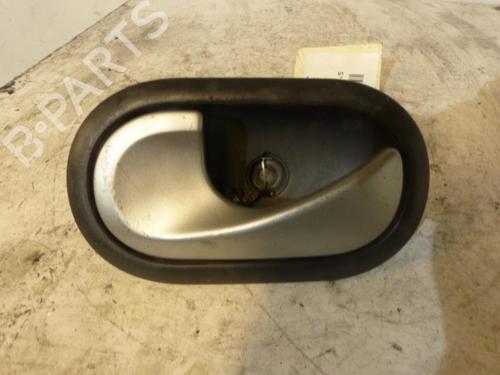 Used Front left interior door handle RENAULT CLIO III Grandtour (KR0/1_) 1.5 dCi (KR0F) (86 hp) 25079037