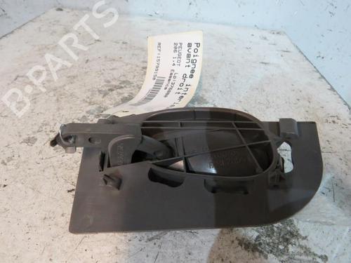 Used Front right interior door handle Front right interior door handle 25109875 25109875