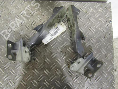 Used Hinge/Door check strap KIA SORENTO I (JC) 2.5 CRDi 4WD (140 hp) 25113355