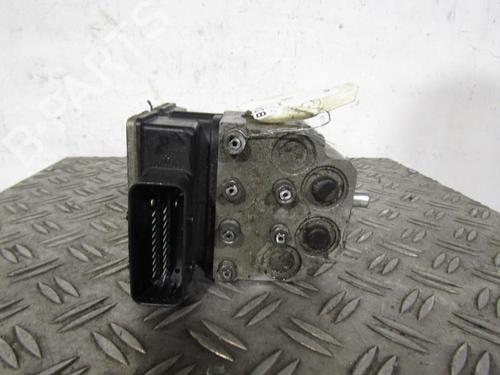 Used ABS pump LANCIA YPSILON (843_) 1.2 (843.AXA1A) (60 hp) 25091644
