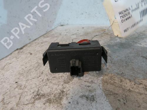 Used Warning switch Warning switch RENAULT MODUS / GRAND MODUS (F/JP0_) 1.5 dCi (FP0G, JP0G) (68 hp) 25092371 25092371