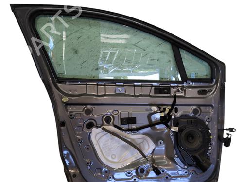 Used Left front door RENAULT CLIO IV (BH_) 1.5 dCi 75 (75 hp) 29025827
