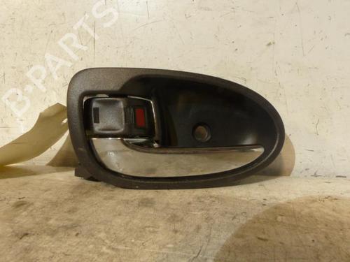 Used Front left interior door handle TOYOTA YARIS (_P9_) 1.33 VVT-i (NSP90_, NSP90R) (100 hp) 25079278