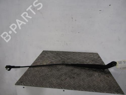 Used Front windshield wiper arm VW POLO (9N_, 9A_) 1.9 SDI (64 hp) 25069590