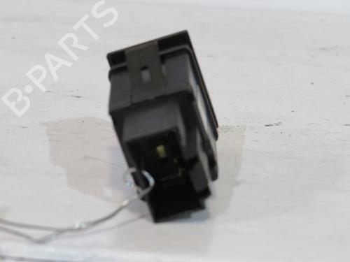 Used Warning switch Warning switch VW POLO IV (9N_, 9A_) 1.2 12V (64 hp) 25112407 25112407