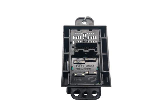 Used Switch Switch RENAULT KOLEOS I (HY_) 2.0 dCi 4x4 (HY0K) (150 hp) 25100801 25100801