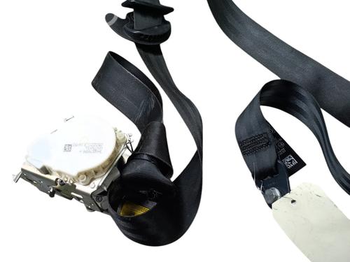 Front left seatbelt CITROËN C3 II (SC_) 1.0 VTi 68 | BP39395003I26 - Image 2