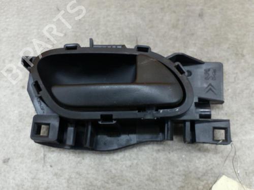 Used Front right interior door handle PEUGEOT PARTNER Tepee 1.6 BlueHDi 120 (120 hp) 25110369
