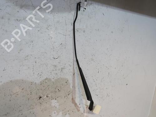 Used Front windshield wiper arm AUDI A3 (8L1) 1.9 TDI (110 hp) 25066253