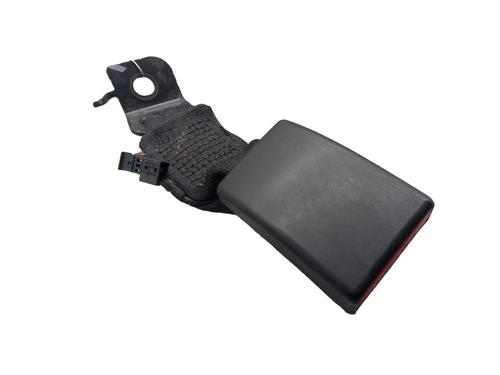 Used Seat buckle BMW 1 (F20) 116 d (116 hp) 25058297