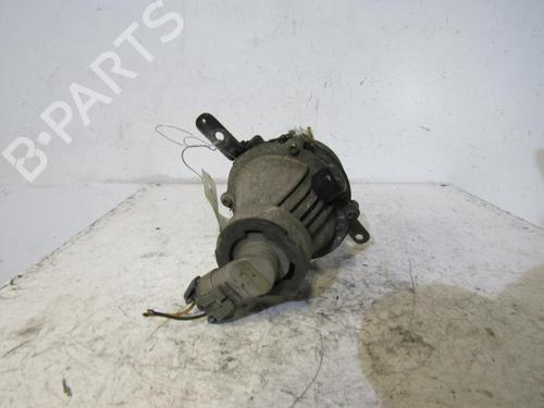 Used Left front fog light HYUNDAI TRAJET (FO) 2.0 CRDi (113 hp) 25082887