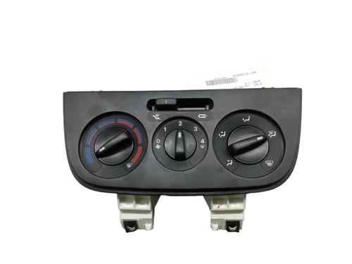 climate-control-fiat-qubo-225_-2008-25077318 main image