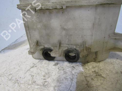 Windscreen washer tank HYUNDAI TRAJET (FO) 2.0 CRDi | BP25111685C113