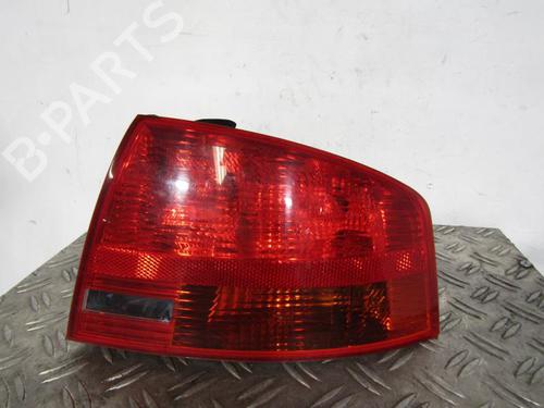 Used Right taillight AUDI A4 B7 (8EC) 1.9 TDI (116 hp) 25113243