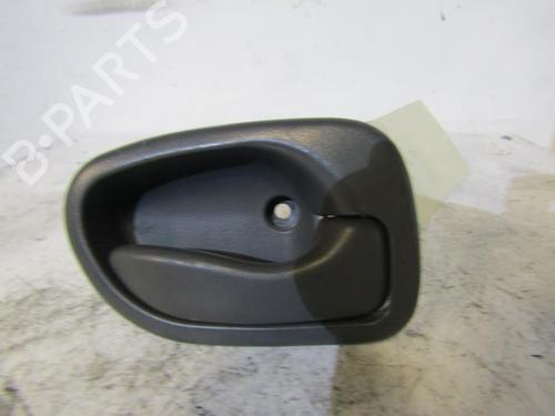 Højre bagtil invendig håndtag HYUNDAI ATOS (MX) [1997-2015]  25064179