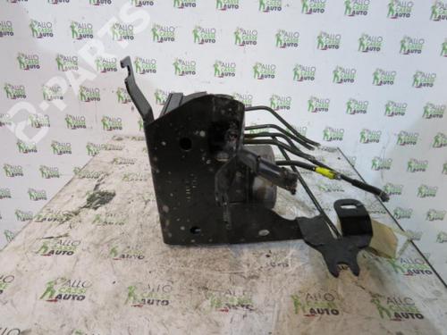 Used ABS pump ABS pump RENAULT CLIO III Hatchback Van (SB_, SR_) 1.5 dCi (SR1H) (88 hp) 10610996 10610996