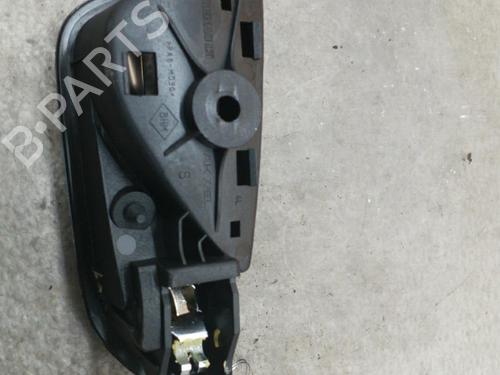 Venstre bagtil invendig håndtag RENAULT CLIO V (B7_) 1.5 Blue dCi 85 (B7AG) (86 hp) 25092808