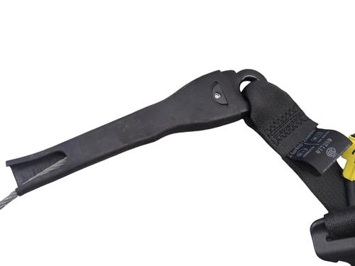 Used Front right seatbelt Front right seatbelt CHEVROLET CAPTIVA (C100, C140) 2.2 D 4WD (184 hp) 28190999 28190999