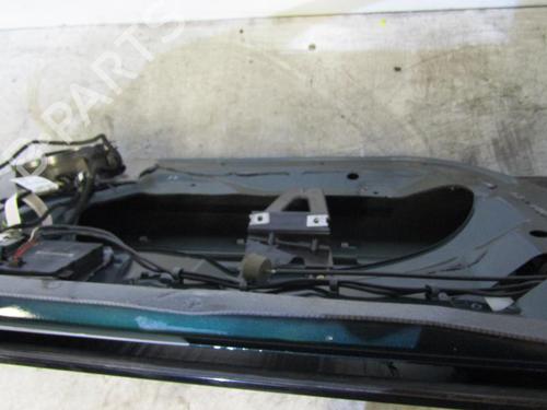 Used Left front door Left front door 25111736 25111736