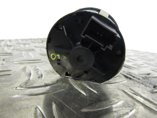 Used Switch Switch AUDI A6 C6 (4F2) 2.7 TDI (180 hp) 25113434 25113434