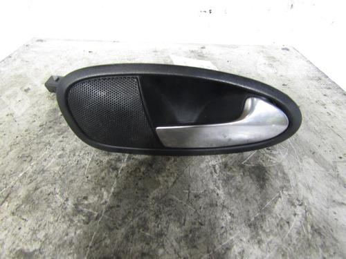 Used Rear right interior door handle SEAT LEON (1P1) 2.0 TDI (140 hp) 25105544