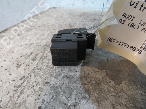 Right front window switch AUDI A3 (8L1) 1.9 TDI | BP25108984I26 