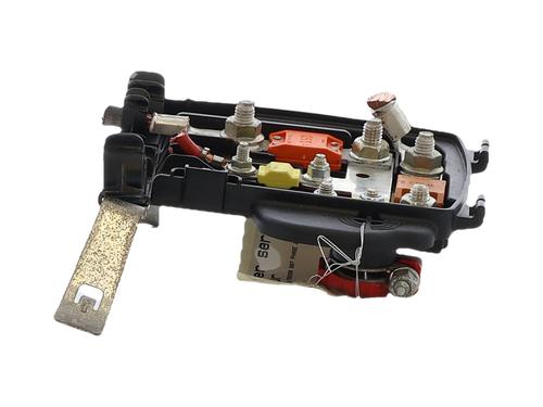 caixa-de-fusiveis-peugeot-607-9d-9u-2000-39521355 main image