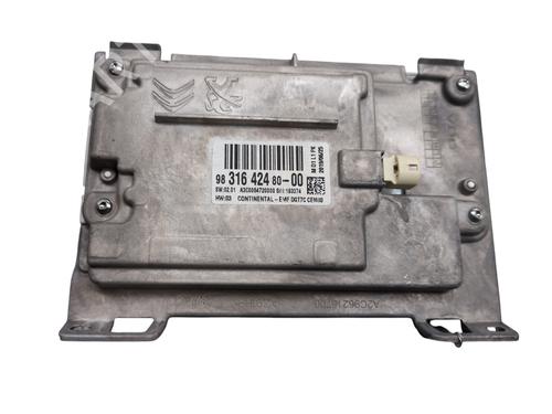 Used Display monitor Display monitor PEUGEOT 208 I (CA_, CC_) 1.2 PureTech 82 (82 hp) 27896781 27896781