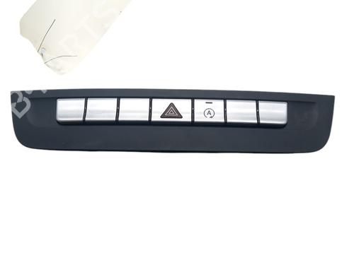 Used Warning switch MERCEDES-BENZ B-CLASS Sports Tourer (W246, W242) B 180 CDI / d (246.212) (109 hp) 25059370