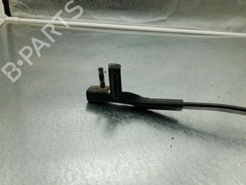 Used Front windshield wiper arm AUDI A3 (8P1) 1.9 TDI (105 hp) 25063176