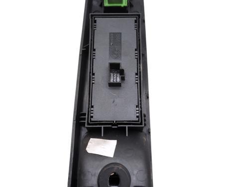 Pulsantiera anteriore sinistra LANCIA MUSA (350_) 1.3 D Multijet (350.AXM11, 350.AXM1A, 350.AXI1A) (95 hp) 31170541