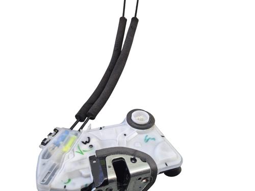 front-right-lock-toyota-c-hr-_x1_-2016-25055915 main image