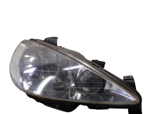 Used Right headlight PEUGEOT 206 Hatchback (2A/C) 1.4 HDi eco 70 (68 hp) 31753408