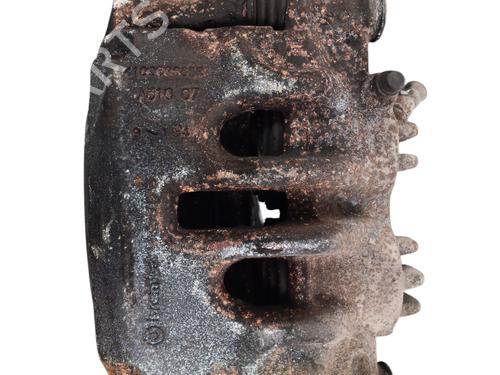 Used Right front brake caliper Right front brake caliper RENAULT MASTER III Van (FV) 2.3 dCi 150 FWD (FV0F, FV03, FV09) (150 hp) 33947627 33947627