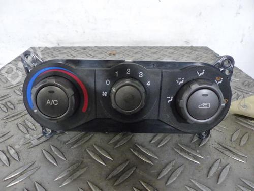 Used Climate control Climate control HYUNDAI MATRIX (FC) 1.5 CRDi (82 hp) 25080140 25080140