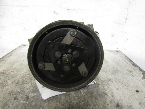Used AC compressor AC compressor RENAULT CLIO II Hatchback Van (SB0/1/2_) 1.5 dCi (SB07) (65 hp) 10593757 10593757