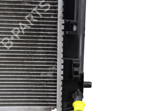 Used Water radiator TOYOTA YARIS (_P9_) 1.4 D-4D (NLP90_, NLP90R) (90 hp) 32631182