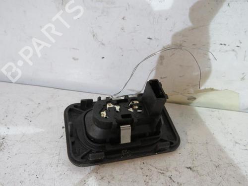 Used Right front window switch Right front window switch OPEL CORSA C (X01) 1.2 Twinport (F08, F68) (80 hp) 25083899 25083899