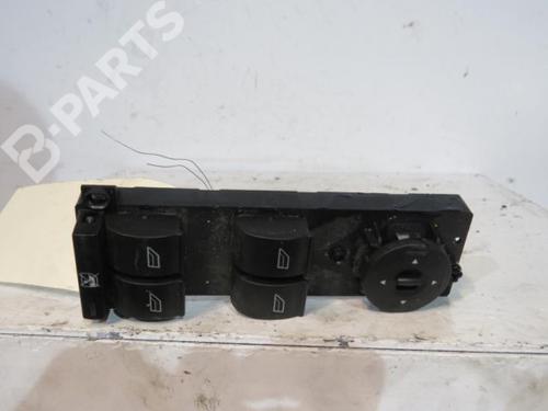 Used Left front window switch Left front window switch FORD FOCUS C-MAX (DM2) 2.0 TDCi (136 hp) 10601370 10601370