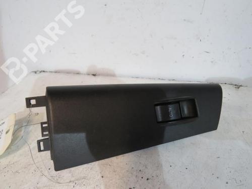 right-front-window-switch-toyota-corolla-_e12_-14-vvt-i-zze120_-zze120r-8481002041-2001-2002-2003-2004-2005-2006-2007-2008-10603029 main image