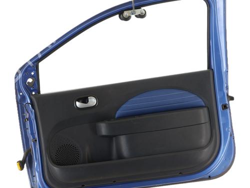 right-front-door-renault-twingo-ii-cn0_-2007-37796946 main image
