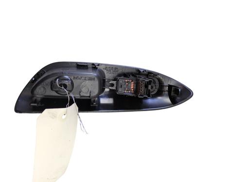 right-rear-window-switch-nissan-juke-f15-2010-2011-2012-2013-2014-2015-2016-2017-2018-2019-26020173 main image