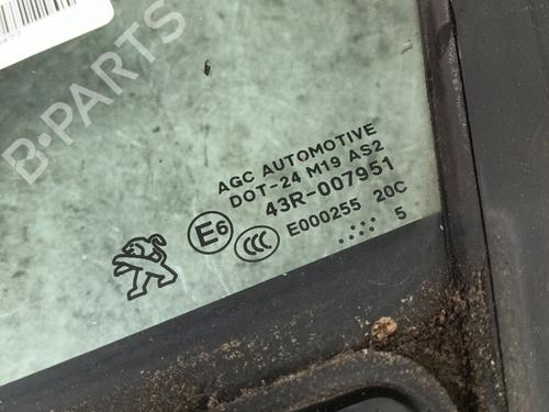 Vidro triangular frente esquerdo PEUGEOT 208 I (CA_, CC_) 1.0 VTi | BP30900584C111