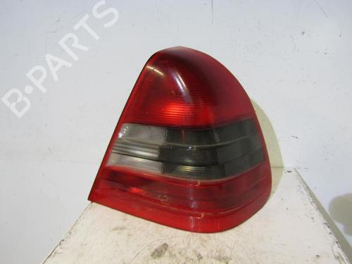 Used Right taillight MERCEDES-BENZ C-CLASS (W202) C 180 (202.018) (122 hp) 25082946