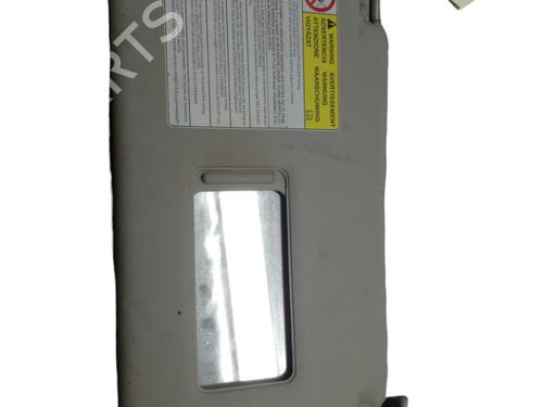 Højre solskærm SUZUKI SWIFT III (MZ, EZ) 1.3 DDiS (RS413D) (75 hp) 25103515