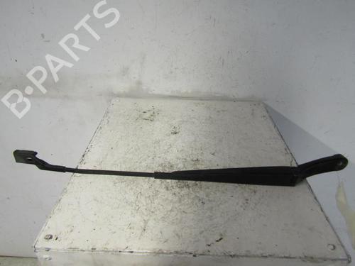 Used Front windshield wiper arm VW TOURAN (1T1, 1T2) 1.9 TDI (105 hp) 25111870