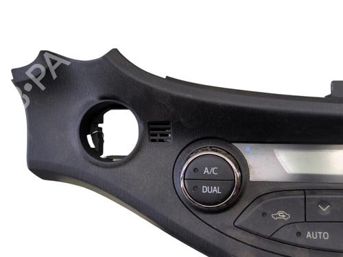 Used Climate control TOYOTA YARIS (_P13_) 1.5 Hybrid (NHP130_, NHP130) (101 hp) 29633061