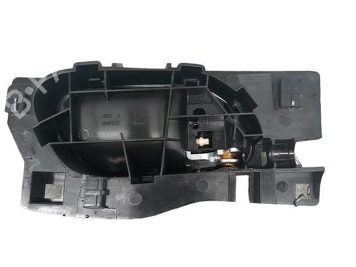 Used Rear left interior door handle Rear left interior door handle PEUGEOT 2008 I (CU_) 1.2 THP 110 / PureTech 110 (110 hp) 25058357 25058357