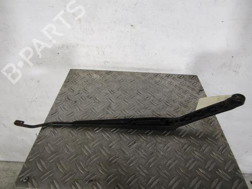 Front windshield wiper arm NISSAN X-TRAIL I (T30) 2.2 Di 4x4 | BP25069533C143 