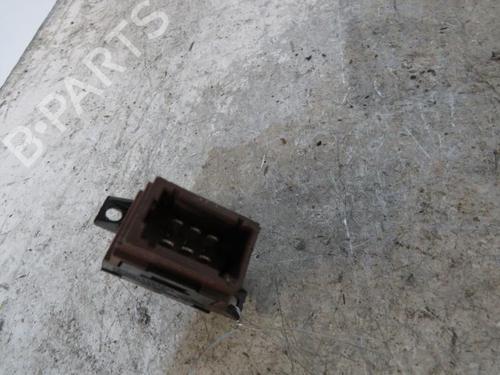 Used Left front window switch Left front window switch RENAULT ESPACE III (JE0_) 2.2 dCi (JE0K) (130 hp) 25114739 25114739